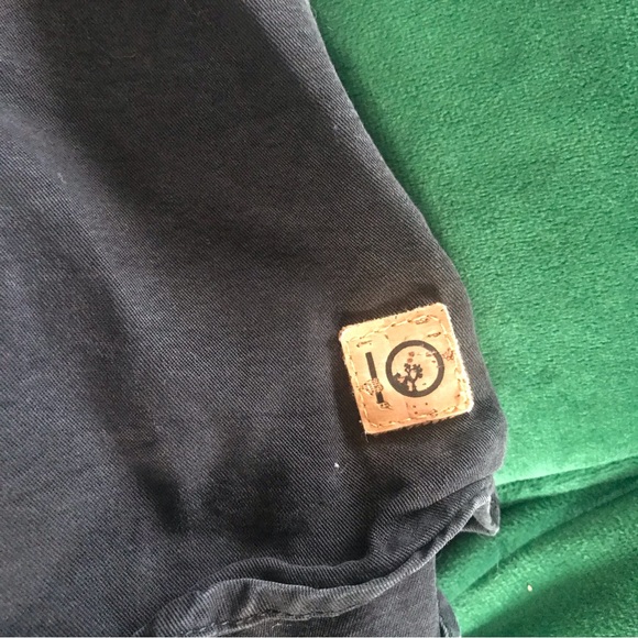 Black Tentree top - Picture 4 of 6